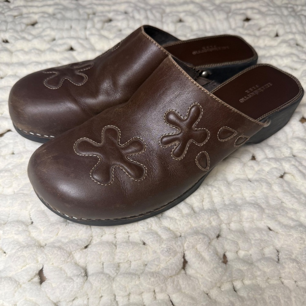 Liz Claiborne Flex Brown Leather Floral Embroidered Clogs Mules Womens 8.5 Boho